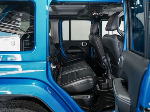 Used 2022 Jeep Wrangler Unlimited Sahara w/ Cold Weather Group image 29