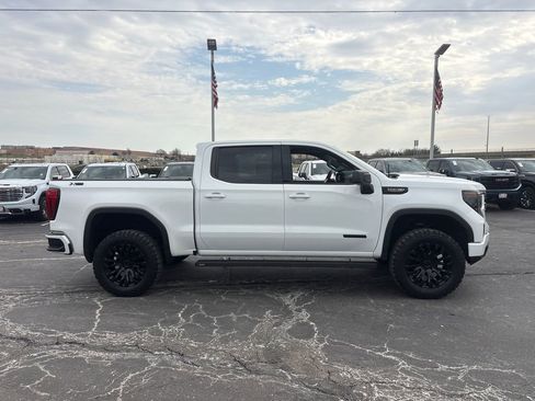 Used 2022 GMC Sierra 1500 Elevation image 4