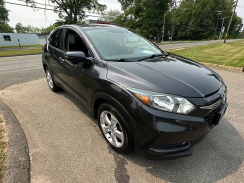 Used 2016 Honda HR-V EX image 3