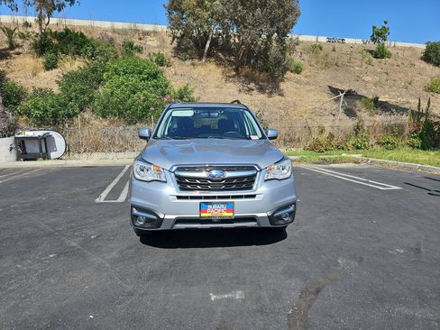 Used 2018 Subaru Forester 2.5i Premium AWD/4WD image 2