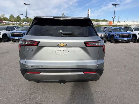 New 2026 Chevrolet Equinox LT w/ LPO, Floor Liner Package AWD/4WD image 7
