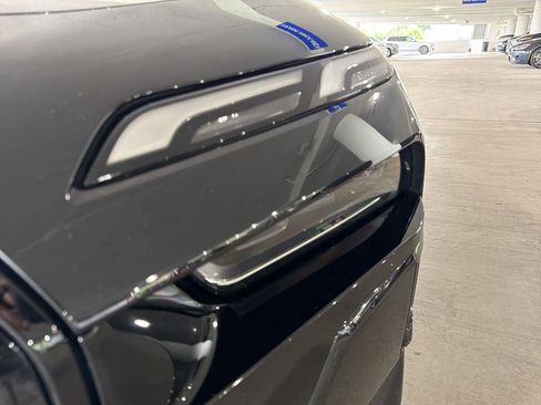 Certified 2023 BMW 740i w/ Parking Assistance Package RWD image 12