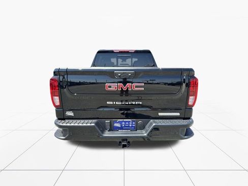 Used 2024 GMC Sierra 1500 Elevation w/ Preferred Package AWD/4WD image 4