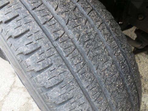 Used 2004 GMC Yukon Denali image 28