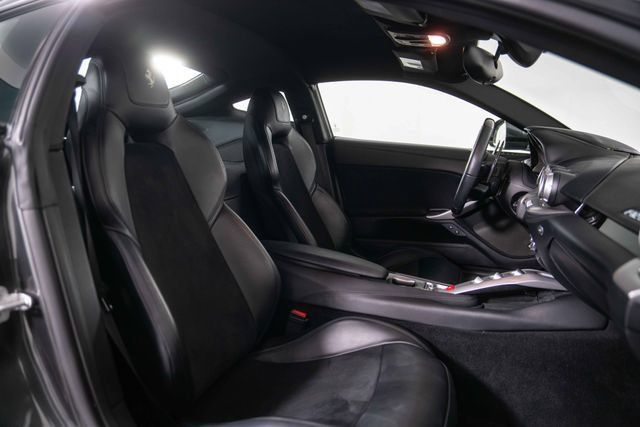 Used 2015 Ferrari F12 Berlinetta RWD image 28