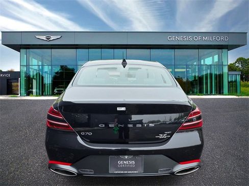 Used 2025 Genesis G70 3.3T Advanced image 7