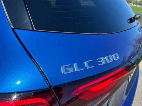 Used 2026 Mercedes-Benz GLC 300 4MATIC image 11