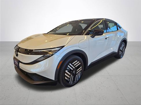 New 2026 Nissan Leaf SV+ image 2