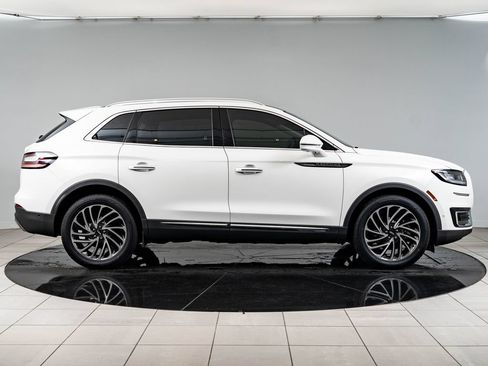Used 2020 Lincoln Nautilus Reserve w/ Equipment Group 201A AWD/4WD image 11