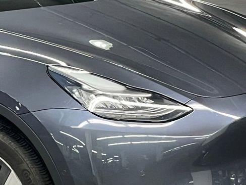 Used 2021 Tesla Model Y Long Range image 39