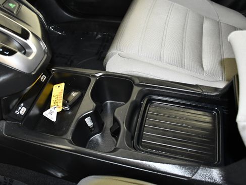 Used 2021 Honda CR-V EX image 32