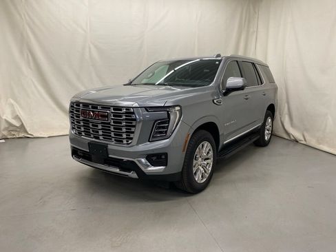Used 2025 GMC Yukon Denali AWD/4WD image 2