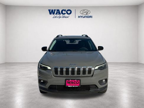Used 2022 Jeep Cherokee Latitude Lux AWD/4WD image 2