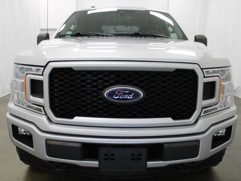 Used 2019 Ford F150 XL w/ Equipment Group 101A Mid AWD/4WD image 3