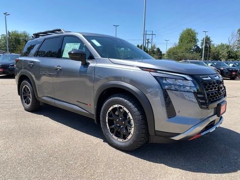New 2026 Nissan Pathfinder Rock Creek w/ Rock Creek Premium Package AWD/4WD image 7