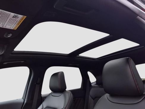 Used 2024 Ford Edge ST-Line image 32