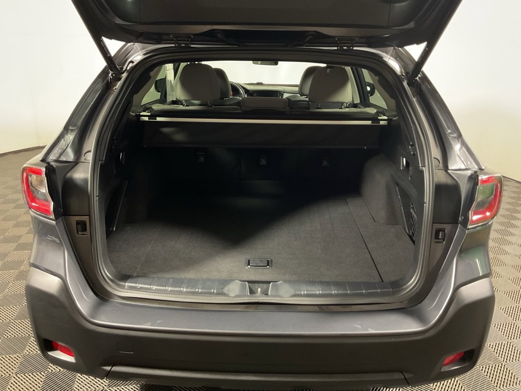 Used 2023 Subaru Outback Premium AWD/4WD image 15