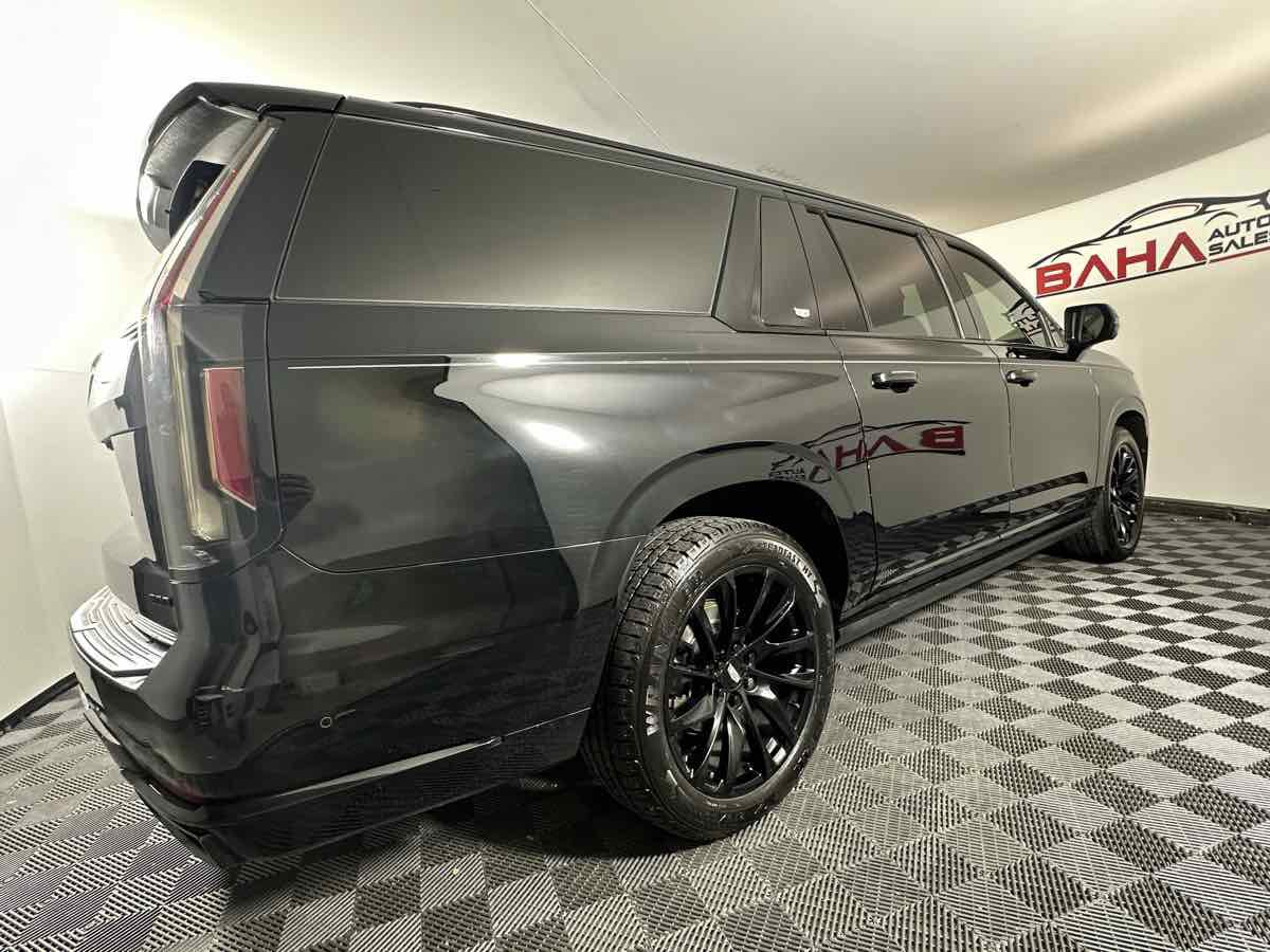Used 2021 Cadillac Escalade ESV Sport Platinum w/ LPO, ONYX Package AWD/4WD image 10