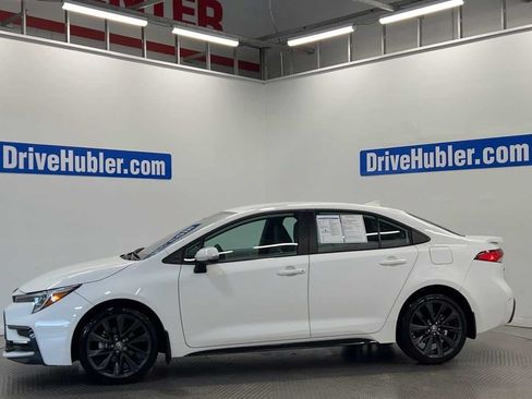 Used 2025 Toyota Corolla SE w/ Convenience Package FWD image 5