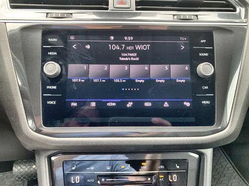 Used 2023 Volkswagen Tiguan SE FWD image 13