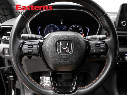 Used 2023 Honda Pilot Sport image 10