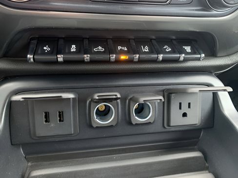 Used 2019 Chevrolet Silverado 2500 LTZ w/ Duramax Plus Package image 22