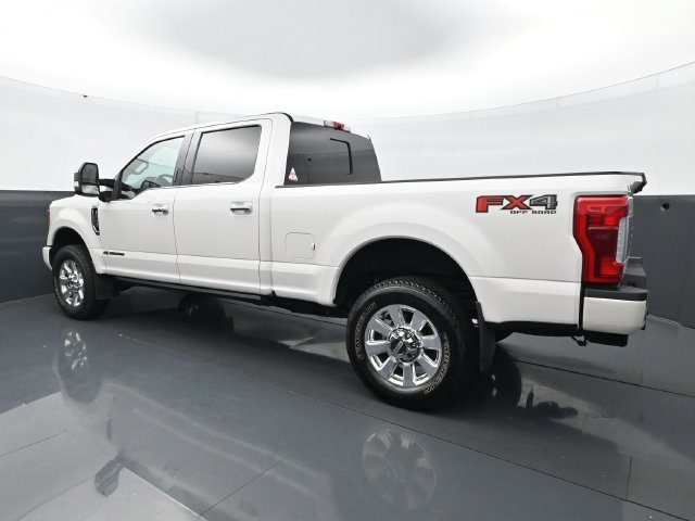Used 2019 Ford F350 Platinum w/ Platinum Ultimate Package AWD/4WD image 4