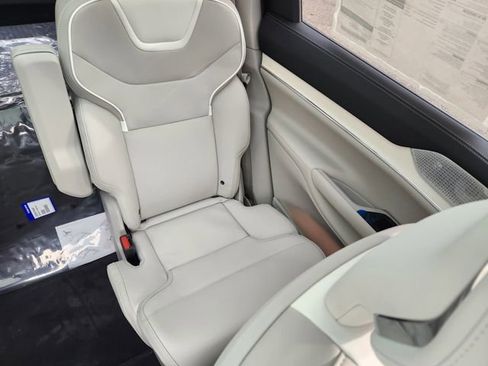 New 2025 Volvo EX90 Ultra w/ Protection Package Premier image 15