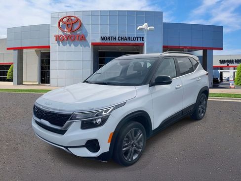 Used 2023 Kia Seltos S image 6