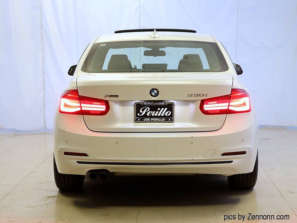 Used 2018 BMW 330i xDrive Sedan w/ Convenience Package AWD/4WD image 7