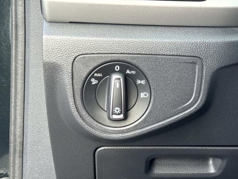 Used 2022 Volkswagen Atlas SEL image 22