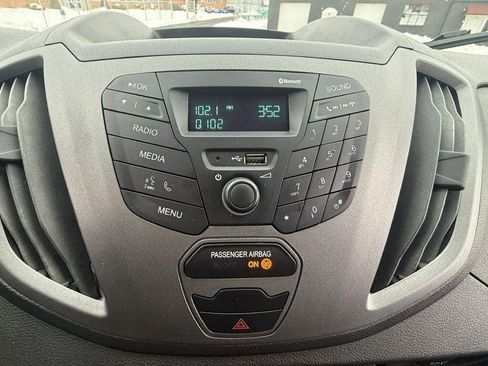 Used 2019 Ford Transit 150 130 Low Roof image 28
