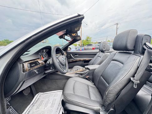 Used 2009 BMW 328i Convertible image 10
