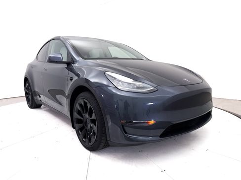 Used 2021 Tesla Model Y Long Range AWD/4WD image 12