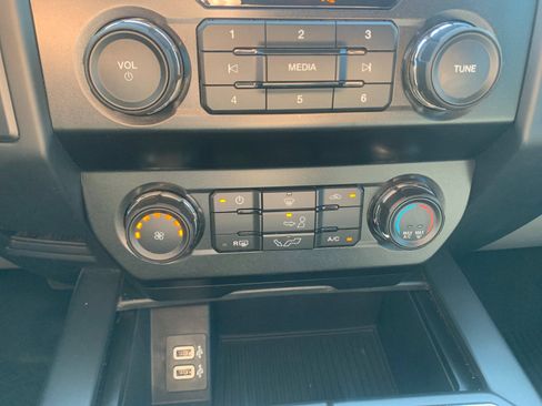 Used 2019 Ford F150 XL w/ Equipment Group 101A Mid AWD/4WD image 24
