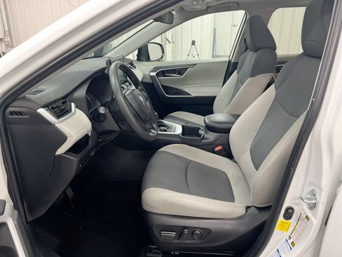 Used 2022 Toyota RAV4 XLE w/ Convenience Package AWD/4WD image 20