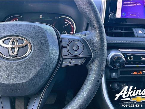 Used 2024 Toyota RAV4 XLE image 10