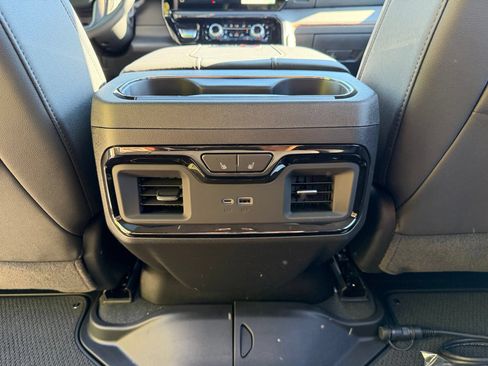 New 2026 GMC Sierra 2500 AT4 w/ AT4 Premium Plus Package AWD/4WD image 28