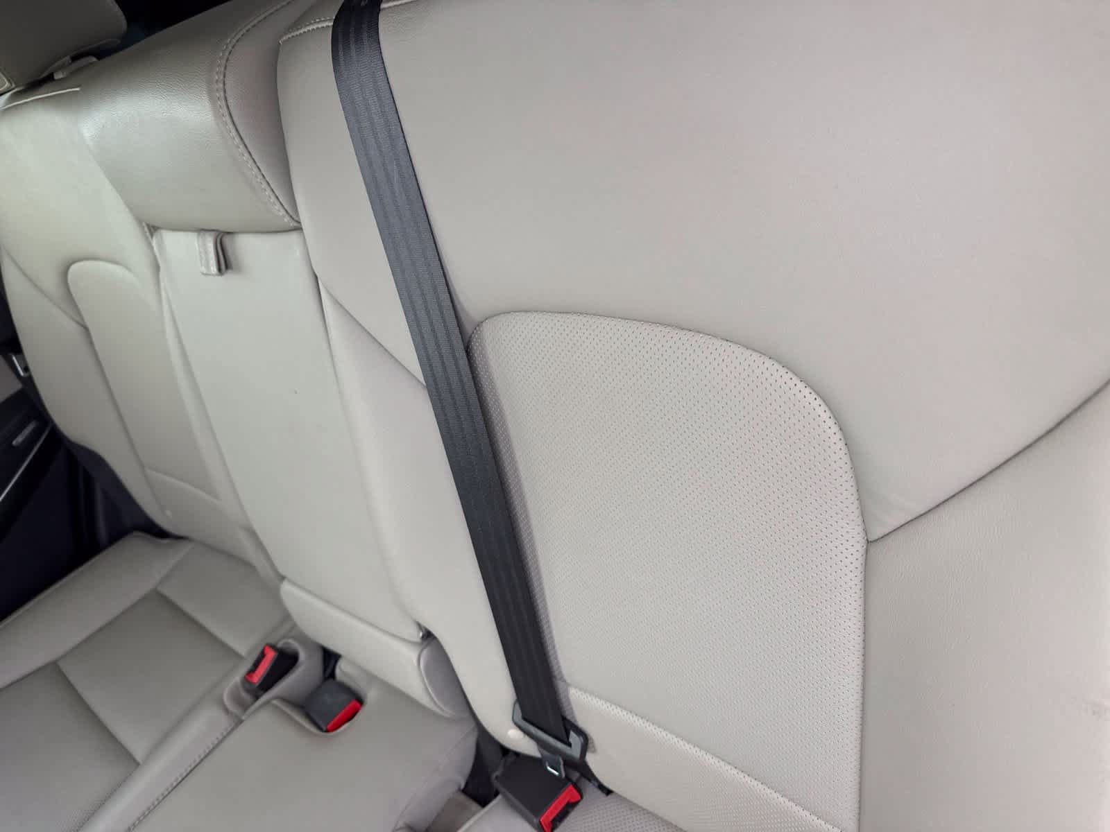 Used 2018 Hyundai Santa Fe Sport 2.0T AWD/4WD image 16