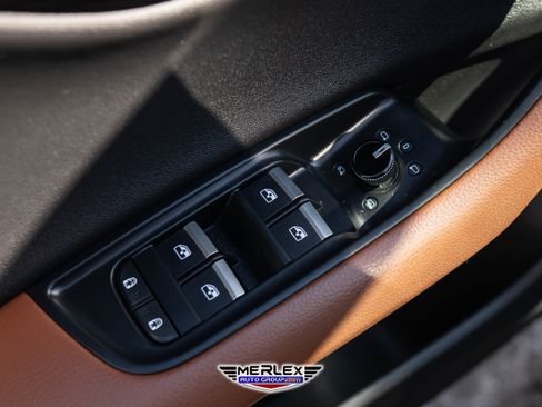 Used 2021 Audi Q8 Premium Plus image 42