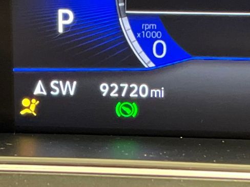 Used 2022 Volkswagen Tiguan SE image 23