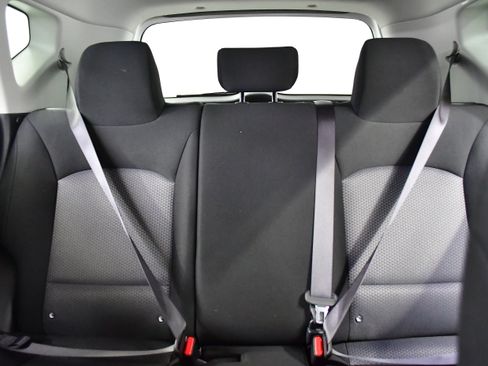 Used 2025 Kia Soul LX w/ LX Technology Package FWD image 12