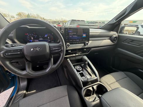 Used 2024 Chevrolet Colorado Trail Boss w/ LPO, Dark Essentials Package image 10