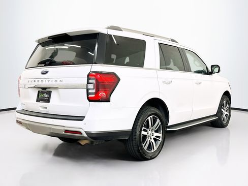 Used 2023 Ford Expedition Limited image 9