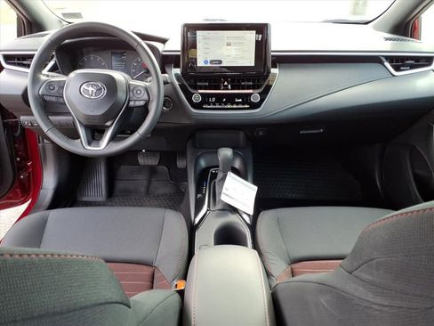 Certified 2025 Toyota Corolla SE image 6