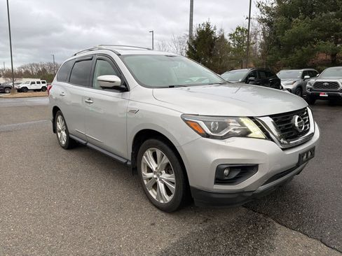 Used 2018 Nissan Pathfinder SL w/ SL Premium Package image 7