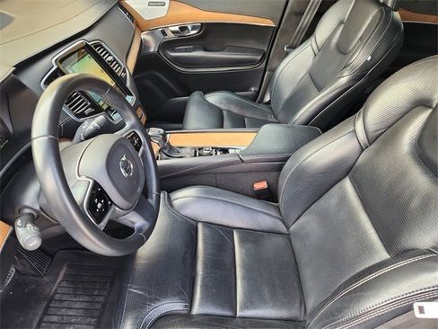 Used 2018 Volvo XC90 T6 Inscription w/ Luxury Package image 9
