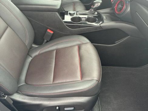 Used 2024 Chevrolet Blazer RS w/ Driver Confidence II Package FWD image 11