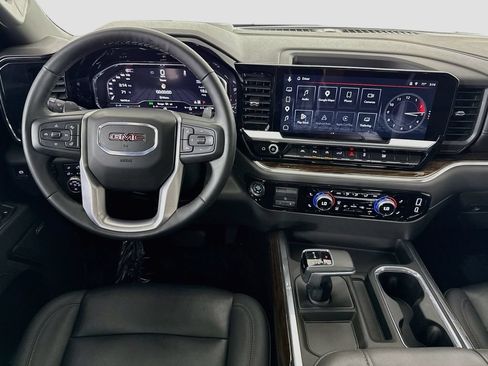 Used 2025 GMC Sierra 1500 Elevation w/ Elevation Premium Package AWD/4WD image 23