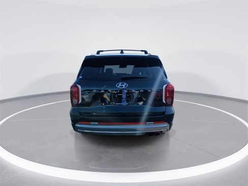 Used 2023 Hyundai Palisade Calligraphy image 7